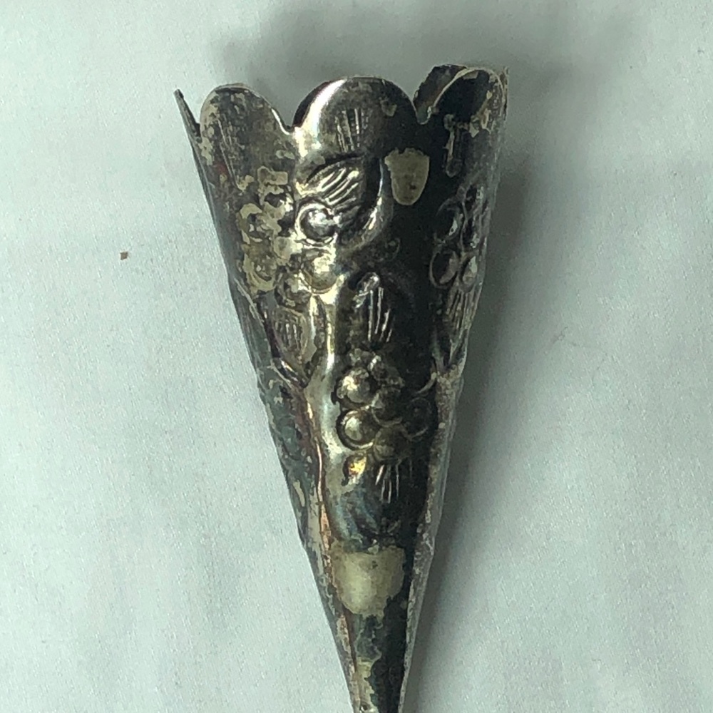 Vintage Silver Tusie-Mussie Flower Bouquet Holder or Candle Snuffer - Picture 13 of 16